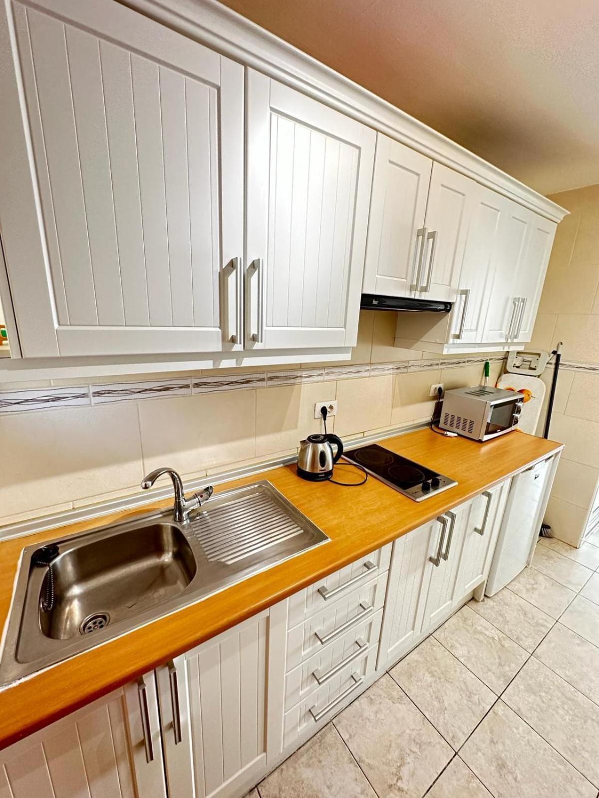 Firstline Apartment Los Cristianos Arona  Ngoại thất bức ảnh