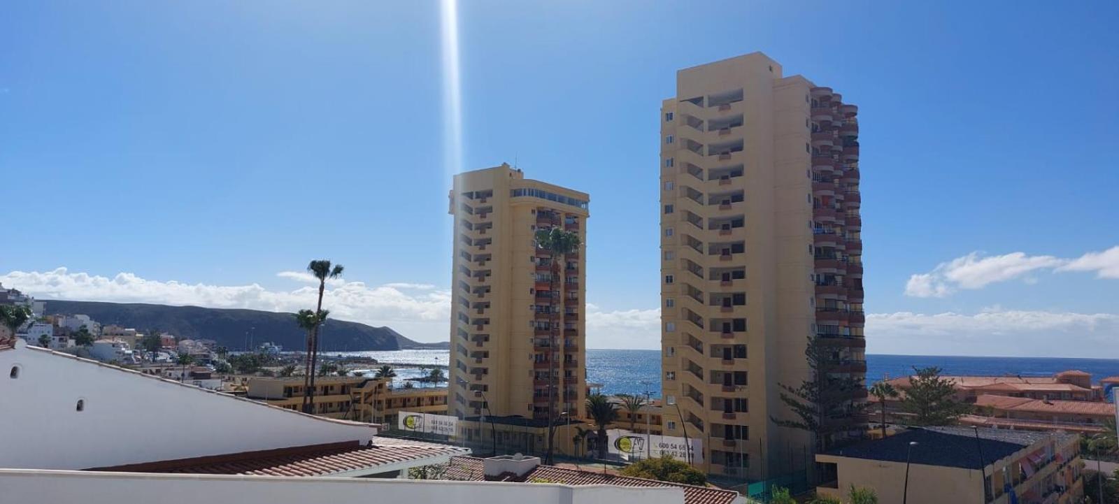 Firstline Apartment Los Cristianos Arona  Ngoại thất bức ảnh