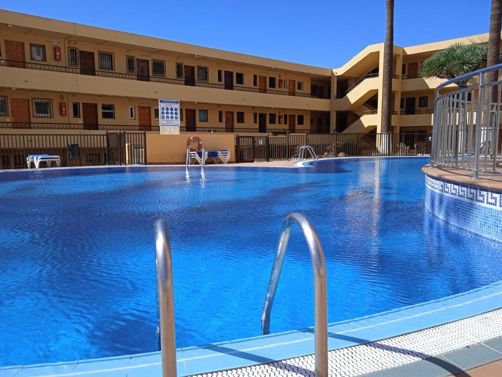 Firstline Apartment Los Cristianos Arona  Ngoại thất bức ảnh