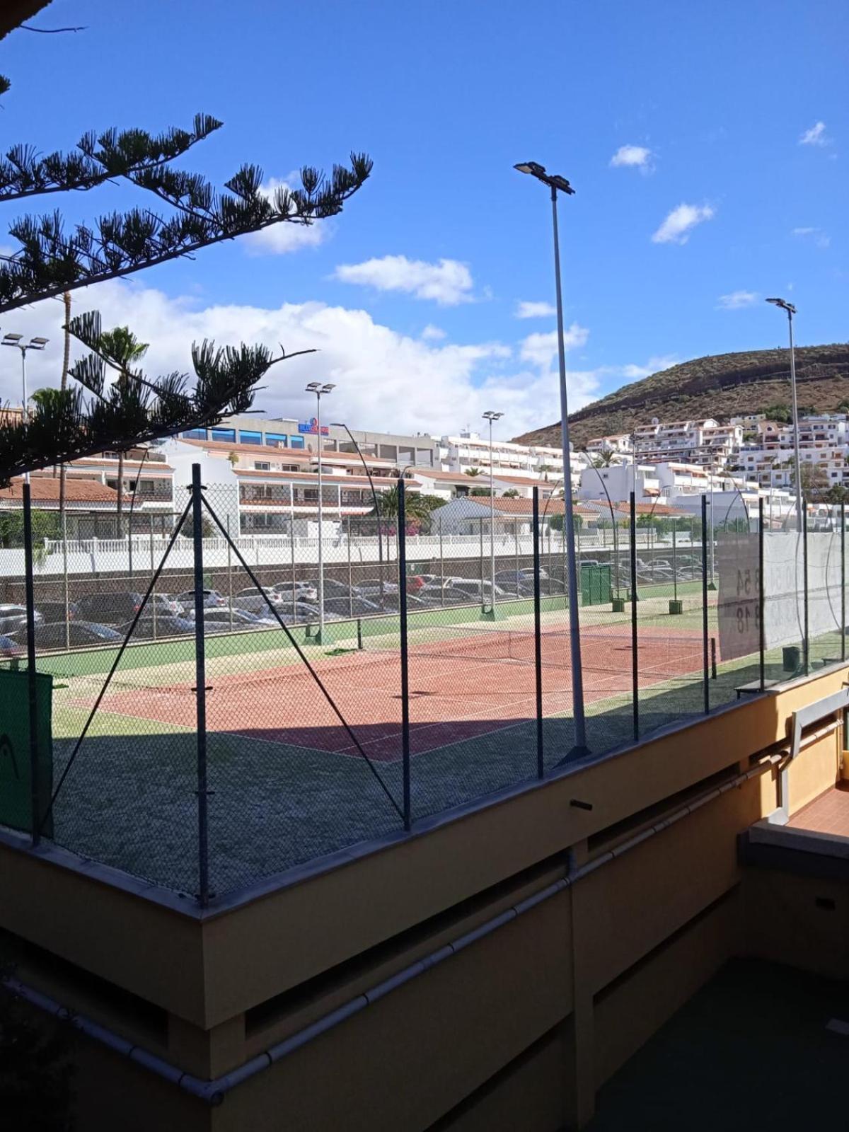 Firstline Apartment Los Cristianos Arona  Ngoại thất bức ảnh